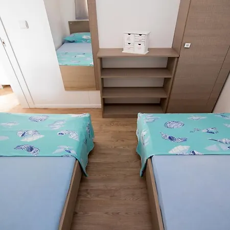 Mobile Myrtle Biograd Na Moru